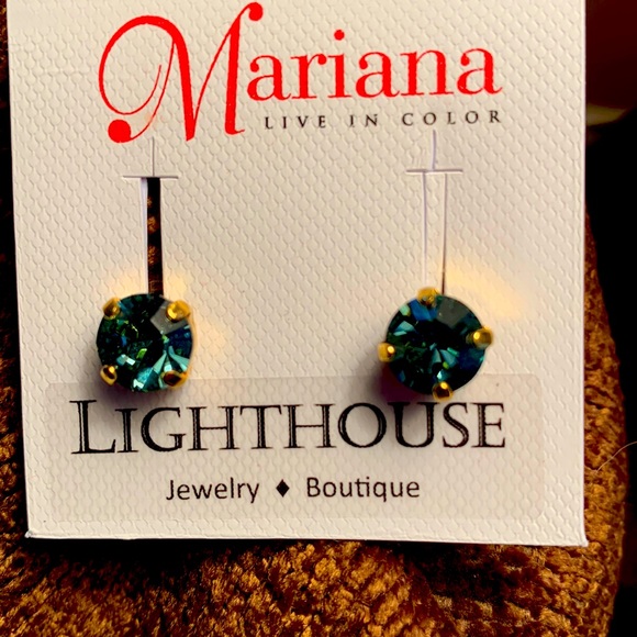 Swarovski crystal earrings. NWOT. Pierced. - Picture 1 of 3